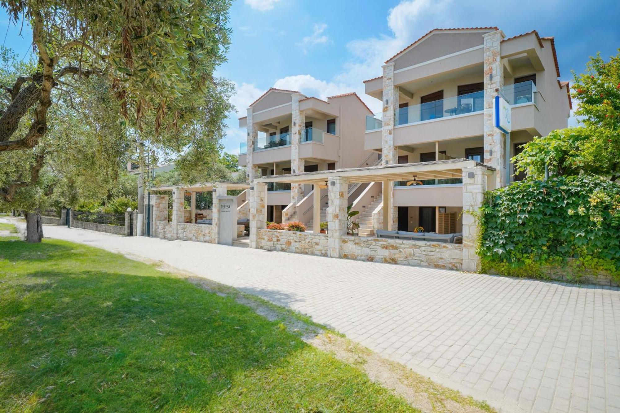 Villa Teresa Luxury Suites Limenas  Bagian luar foto